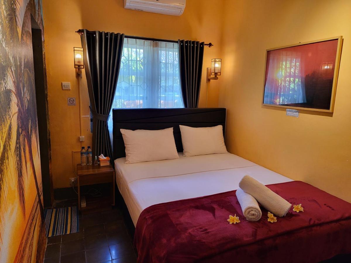 Dewi Sri Guesthouse 마타람 외부 사진