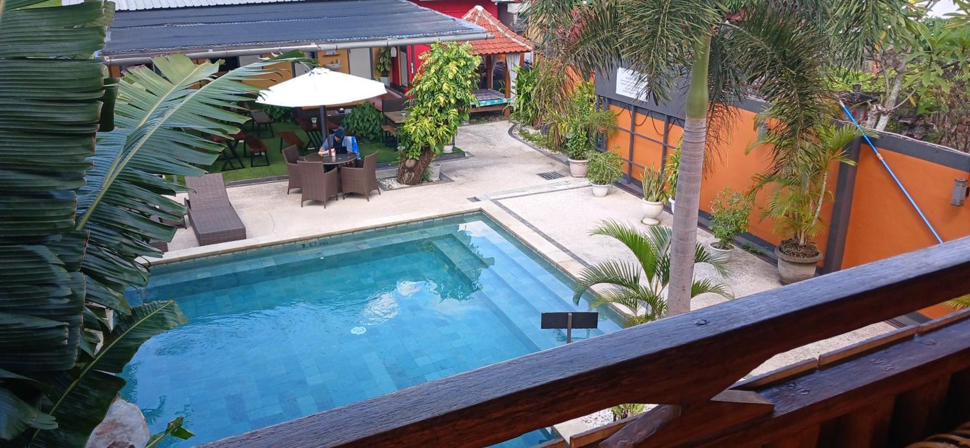 Dewi Sri Guesthouse 마타람 외부 사진