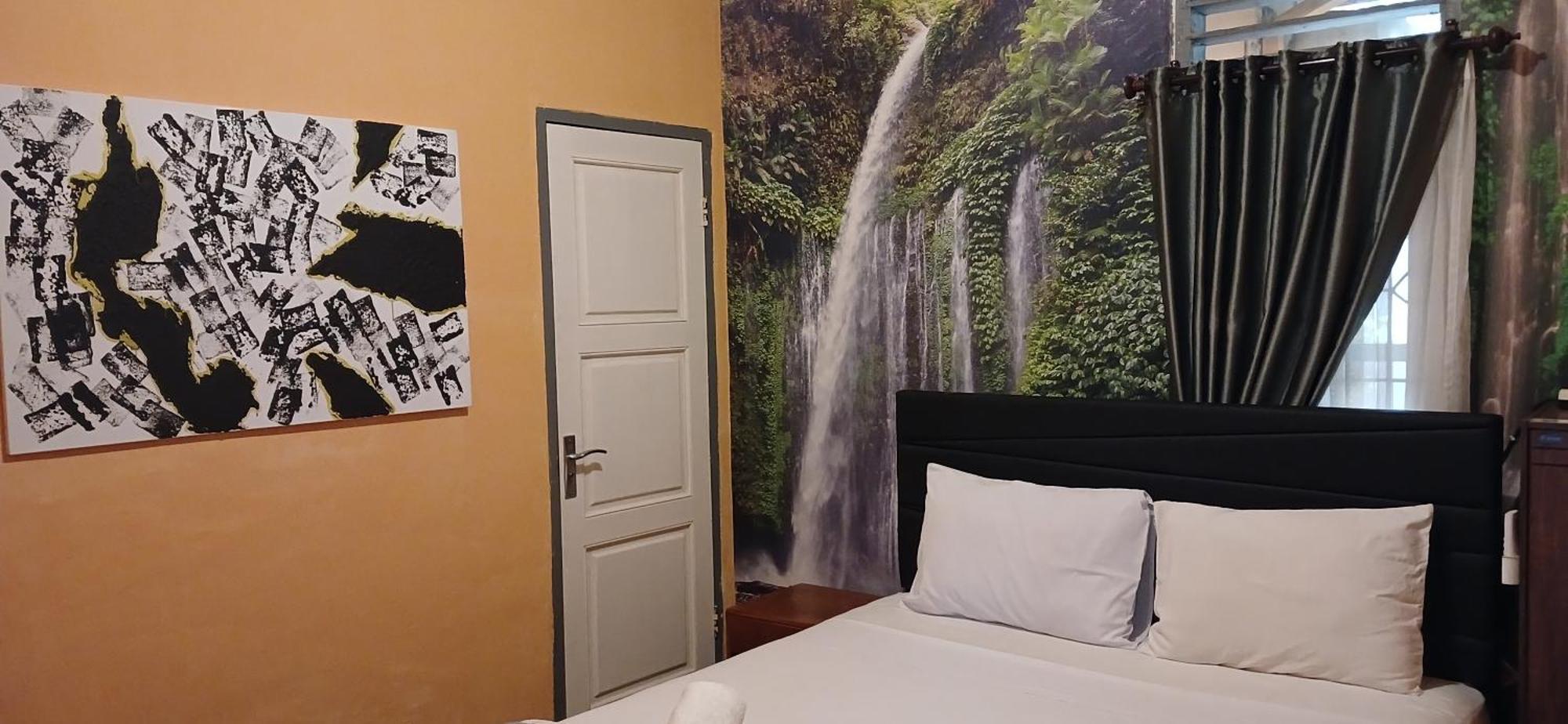 Dewi Sri Guesthouse 마타람 외부 사진
